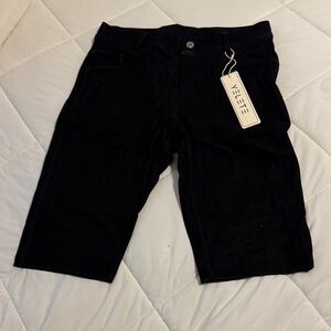 Yelete Black Women's Shorts Bermudas